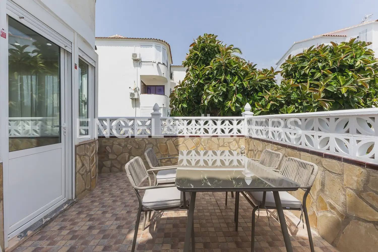 1 slaapkamer Strandappartement te huur in Denia met zwembad - € 1.000 (Ref: 9921030)