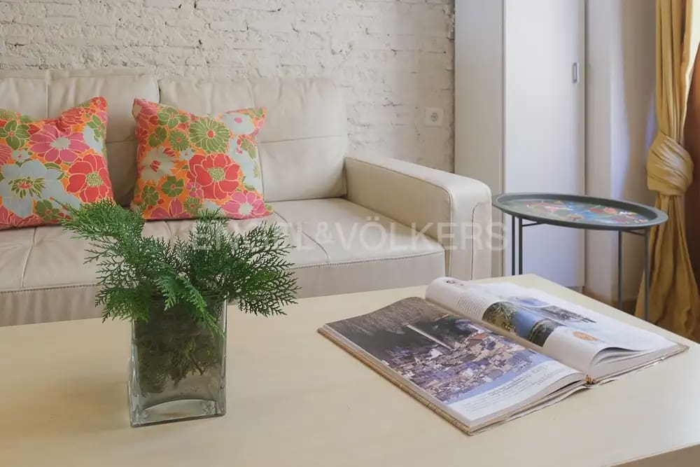 1 sovrum Lägenhet att hyra i Valencia stad - 1 100 € (Ref: 9921124)