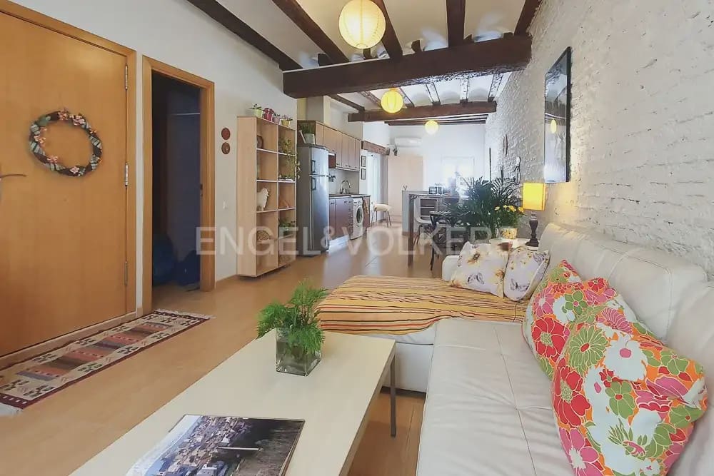 1 sovrum Lägenhet att hyra i Valencia stad - 1 100 € (Ref: 9921124)