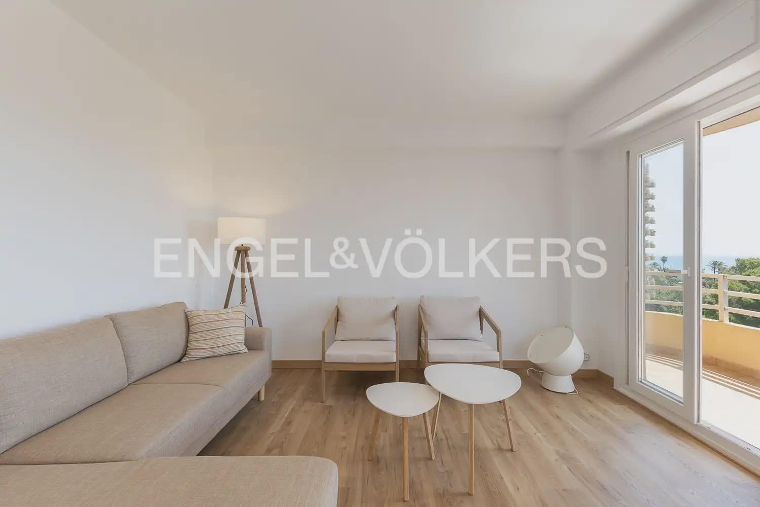 3 slaapkamer Flat te huur in Valencia stad - € 2.650 (Ref: 9921125)