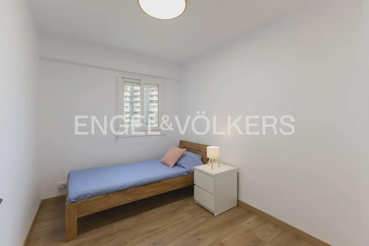3 slaapkamer Flat te huur in Valencia stad - € 2.650 (Ref: 9921125)