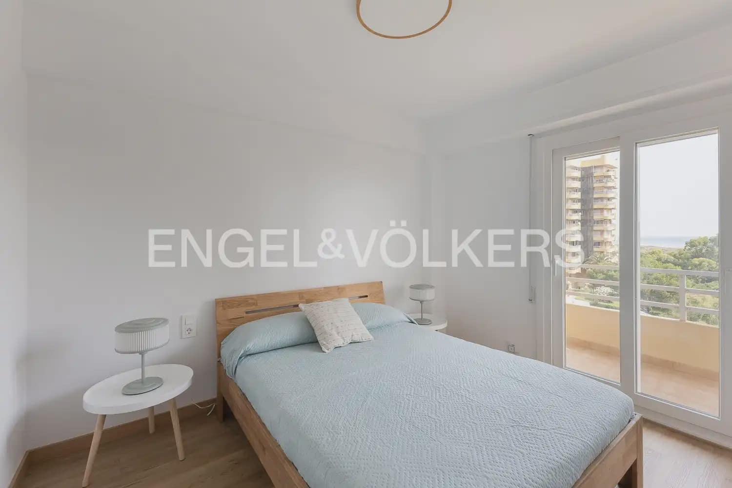 3 slaapkamer Flat te huur in Valencia stad - € 2.650 (Ref: 9921125)