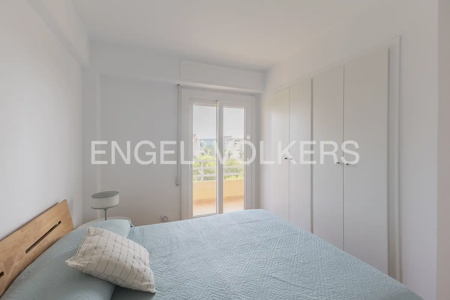 3 slaapkamer Flat te huur in Valencia stad - € 2.650 (Ref: 9921125)