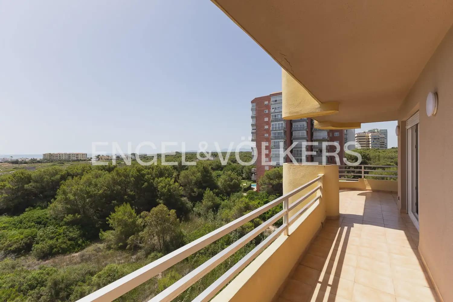 3 slaapkamer Flat te huur in Valencia stad - € 2.650 (Ref: 9921125)