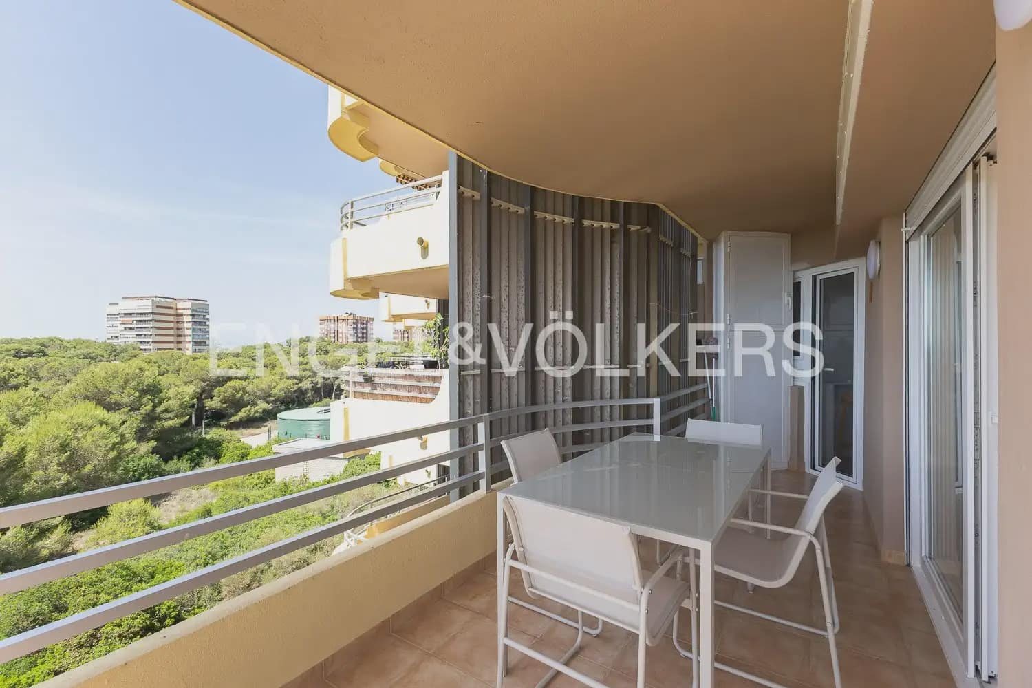3 slaapkamer Flat te huur in Valencia stad - € 2.650 (Ref: 9921125)