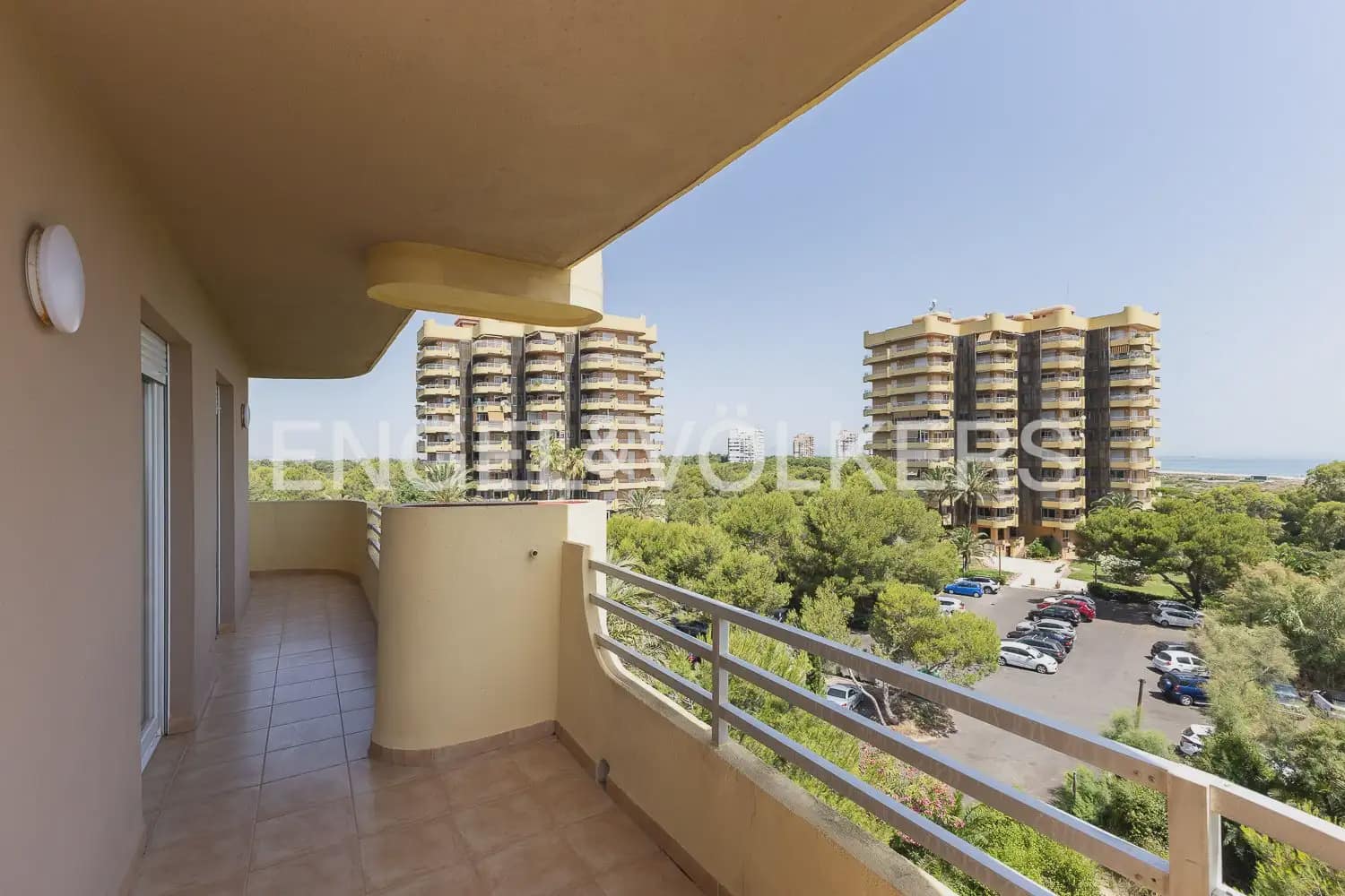 3 slaapkamer Flat te huur in Valencia stad - € 2.650 (Ref: 9921125)