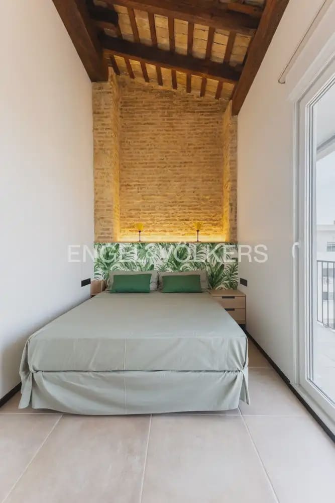 2 Zimmer Wohnung zu vermieten in Valencia Stadt - 2.500 € (Ref: 9921337)