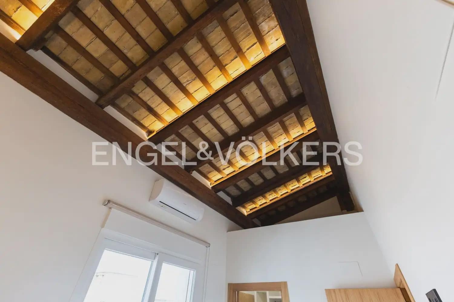 2 Zimmer Wohnung zu vermieten in Valencia Stadt - 2.500 € (Ref: 9921337)