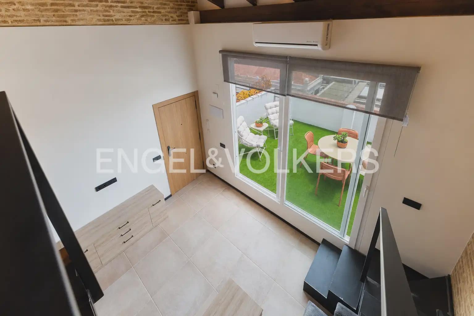 2 Zimmer Wohnung zu vermieten in Valencia Stadt - 2.500 € (Ref: 9921337)