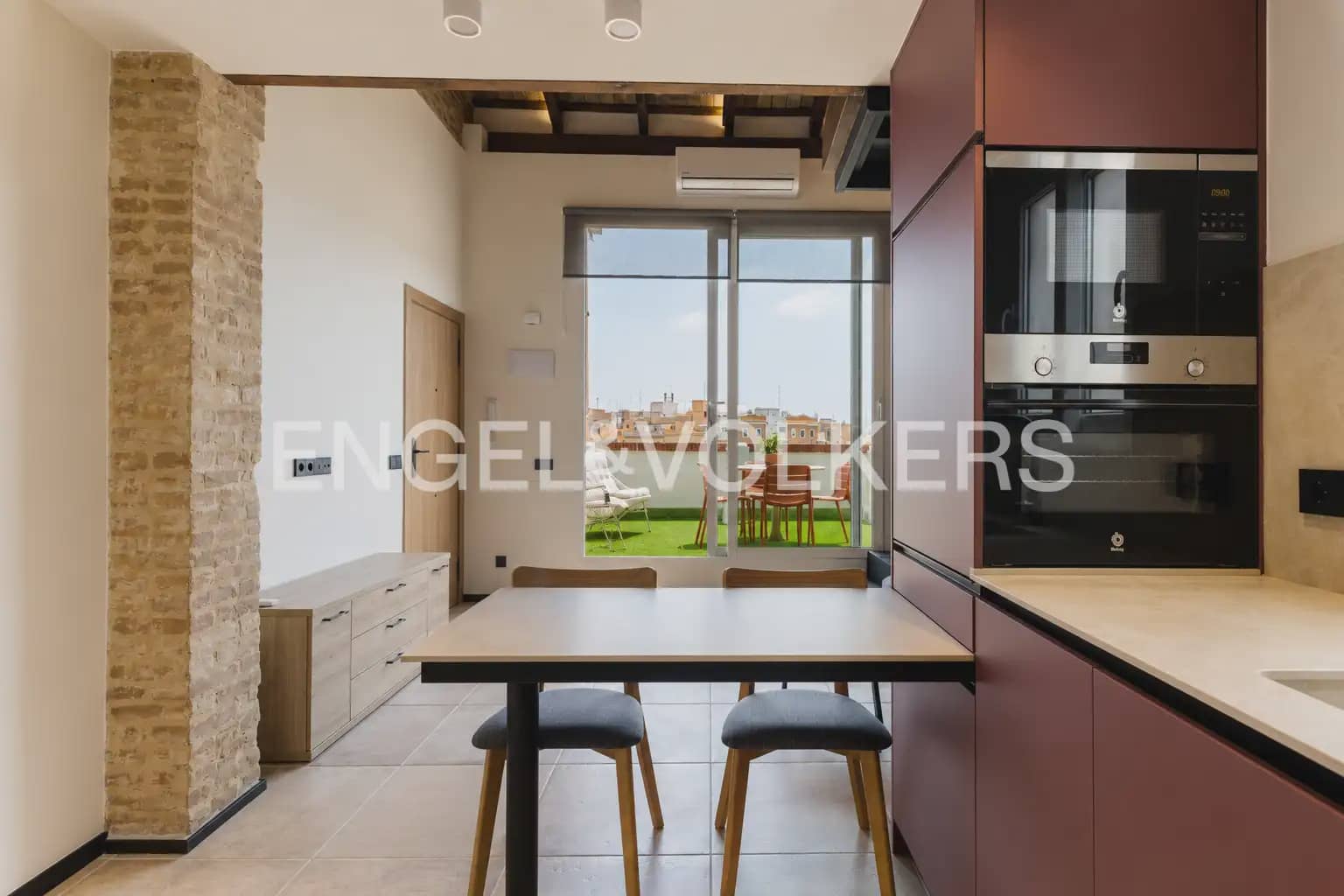 2 Zimmer Wohnung zu vermieten in Valencia Stadt - 2.500 € (Ref: 9921337)