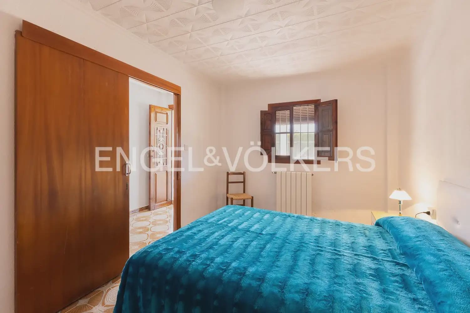 3 slaapkamer Bungalow te huur in Sagunto / Sagunt met garage - € 2.000 (Ref: 9921339)
