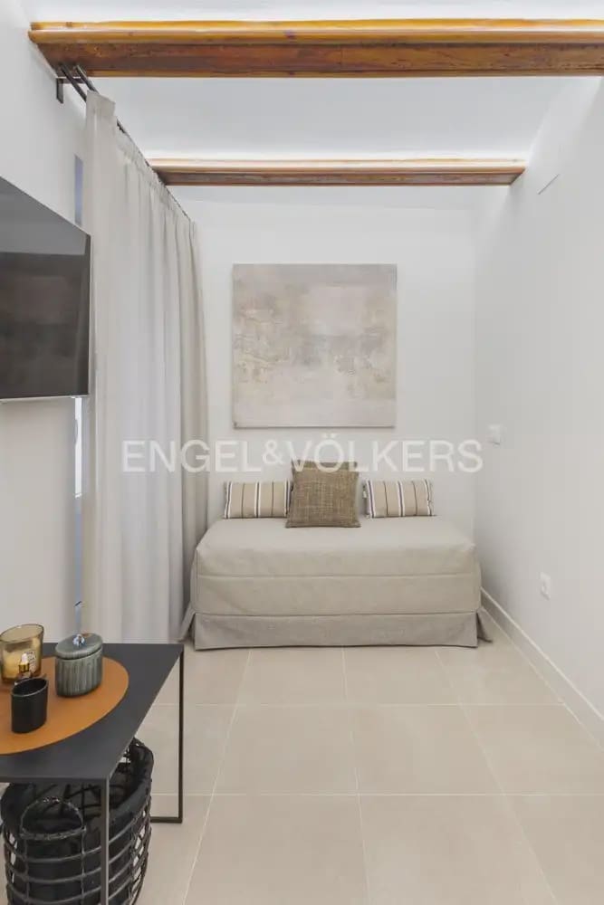 1 bedroom Flat for sale in Valencia city - € 320,000 (Ref: 9921556)