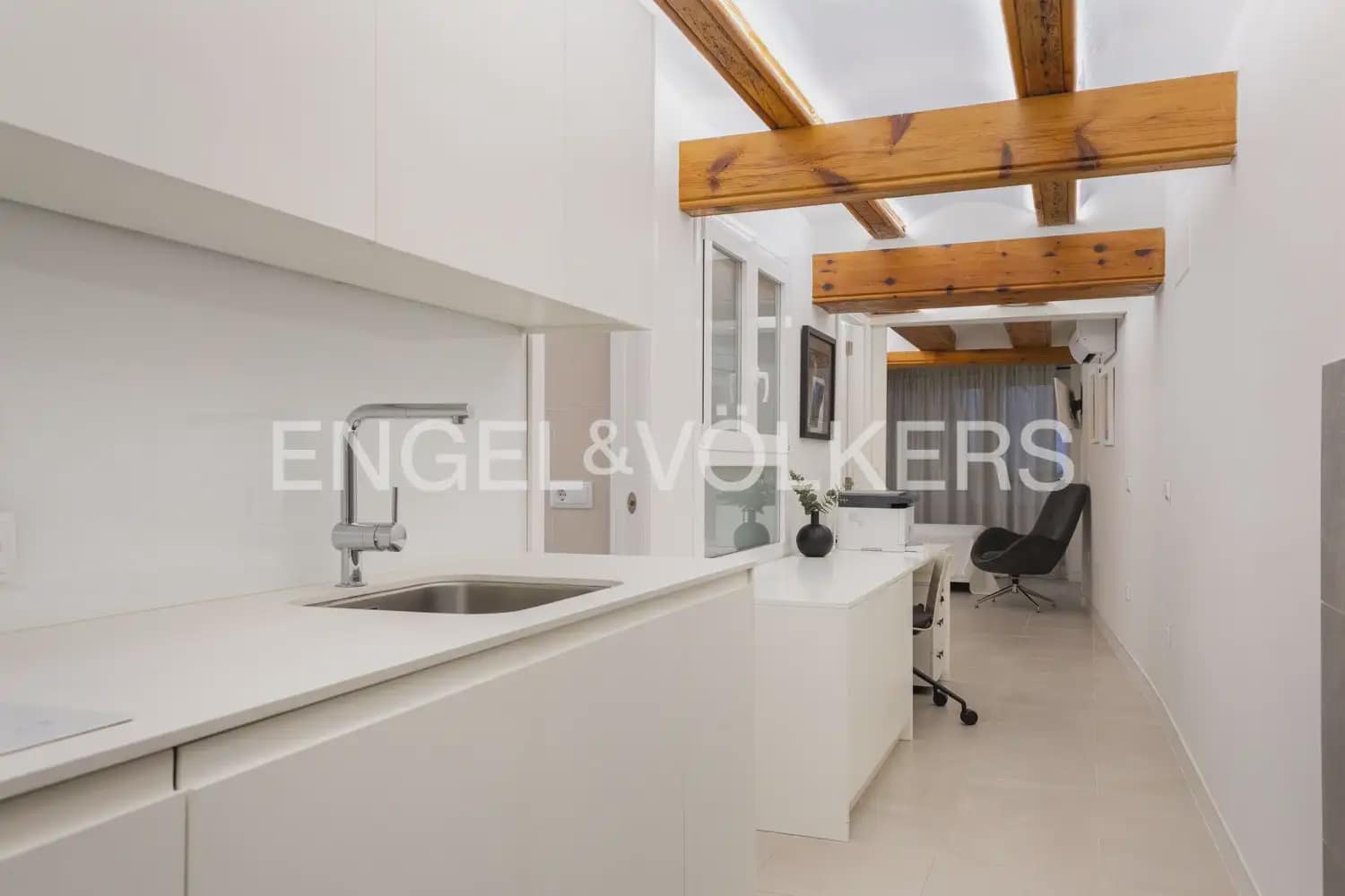 1 bedroom Flat for sale in Valencia city - € 320,000 (Ref: 9921556)