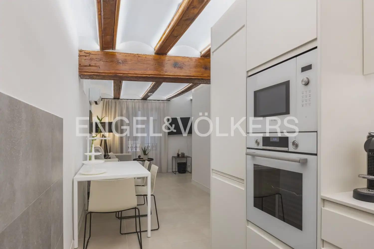 1 bedroom Flat for sale in Valencia city - € 320,000 (Ref: 9921556)