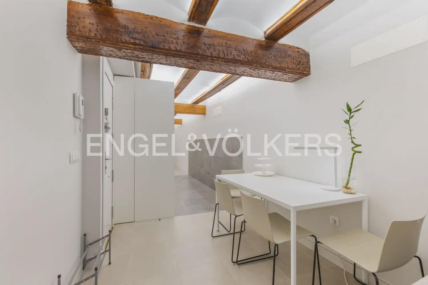 1 bedroom Flat for sale in Valencia city - € 320,000 (Ref: 9921556)