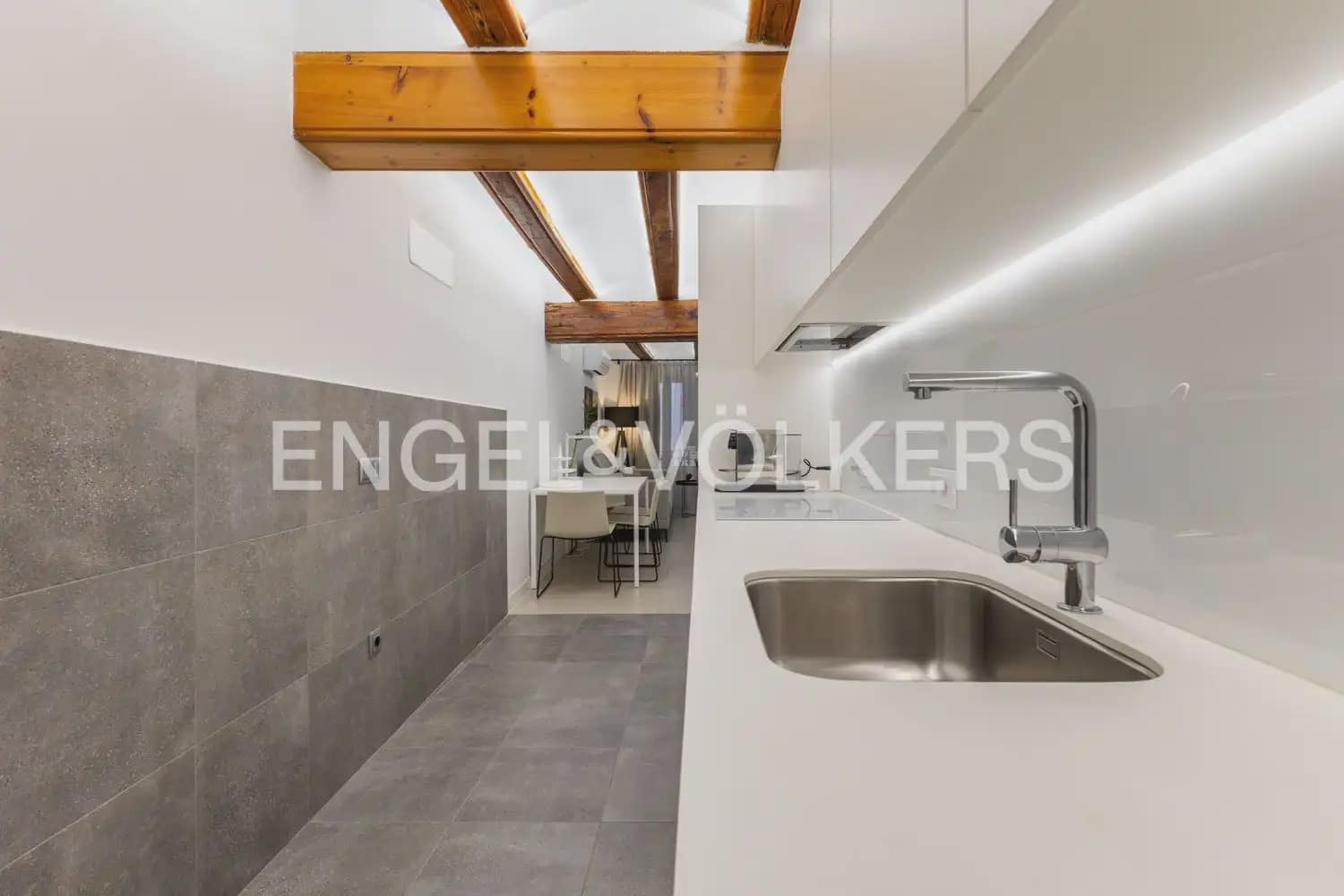 1 bedroom Flat for sale in Valencia city - € 320,000 (Ref: 9921556)
