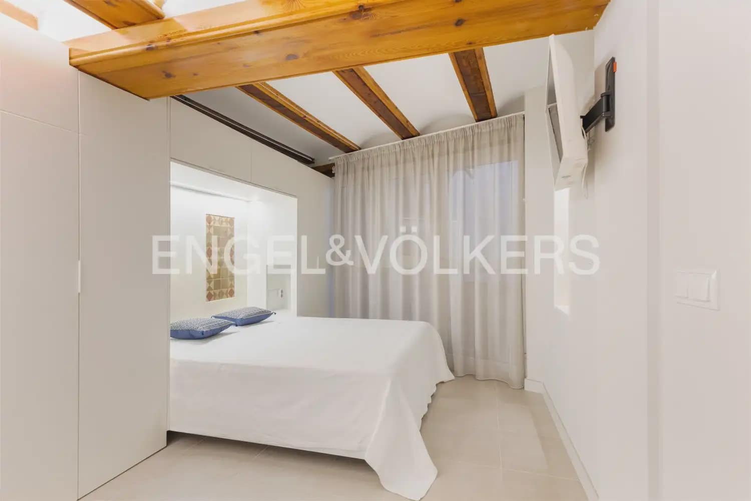 1 bedroom Flat for sale in Valencia city - € 320,000 (Ref: 9921556)