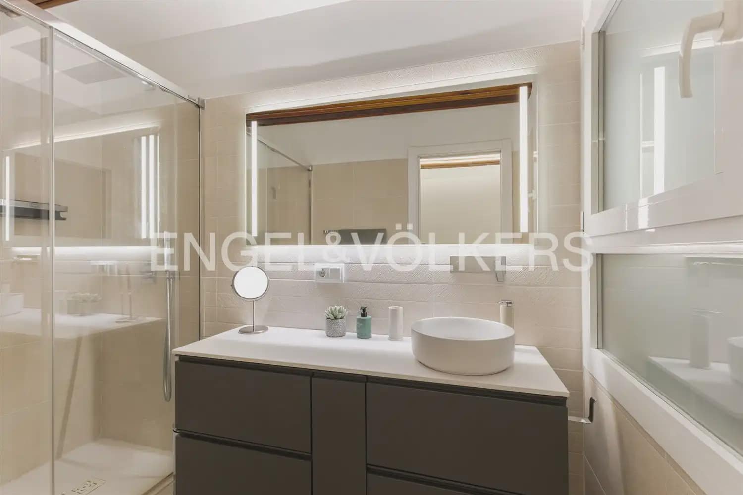 1 bedroom Flat for sale in Valencia city - € 320,000 (Ref: 9921556)