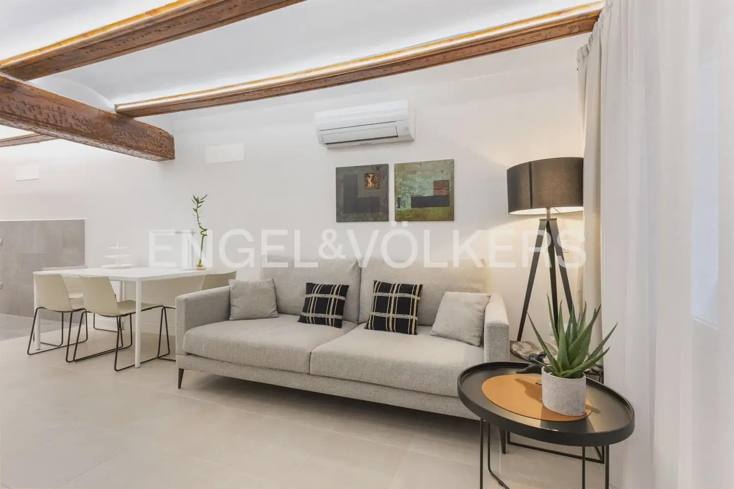 1 bedroom Flat for sale in Valencia city - € 320,000 (Ref: 9921556)