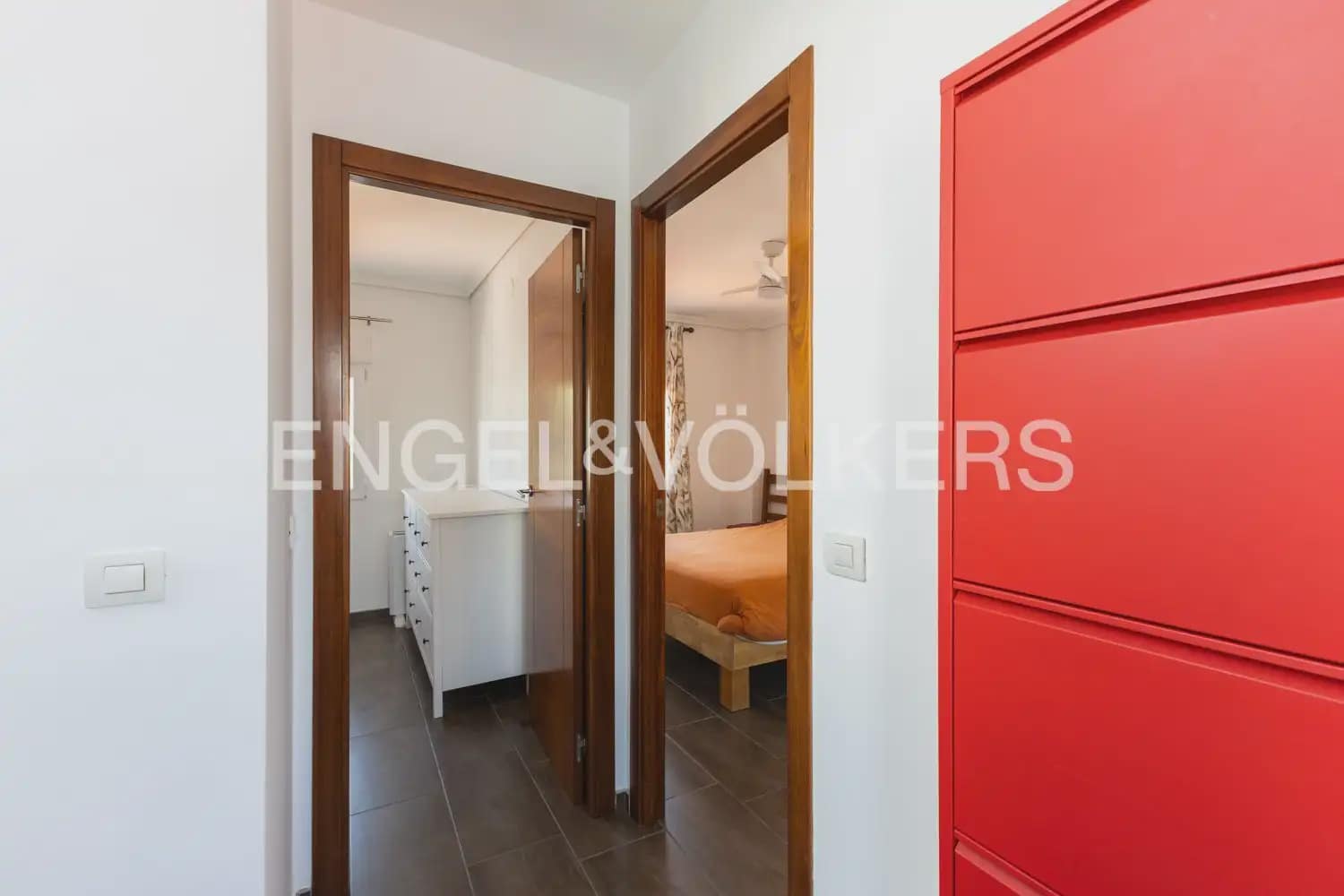 3 bedroom Semi-detached Villa for sale in Benicassim with pool garage - € 629,000 (Ref: 9924895)