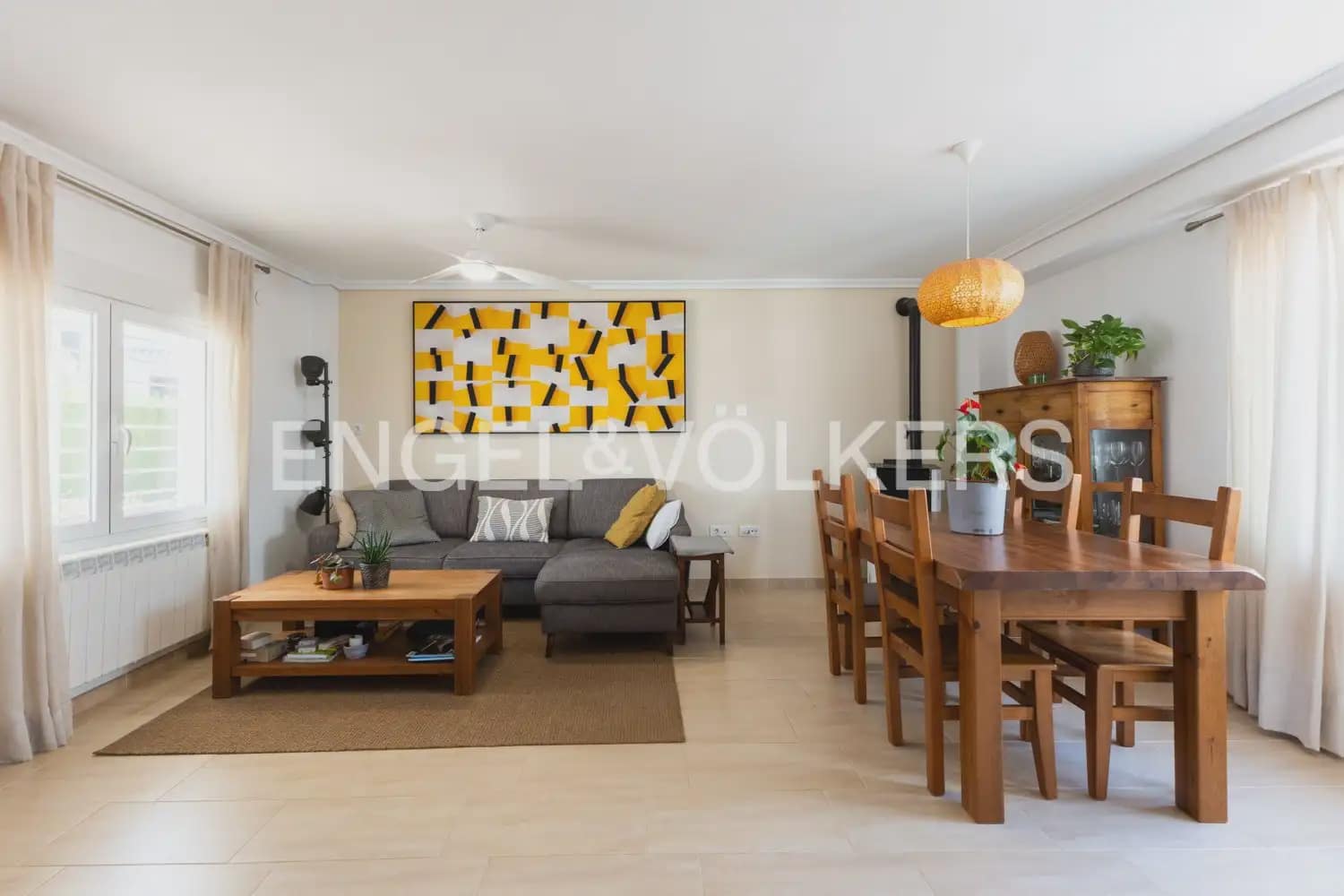 3 bedroom Semi-detached Villa for sale in Benicassim with pool garage - € 629,000 (Ref: 9924895)