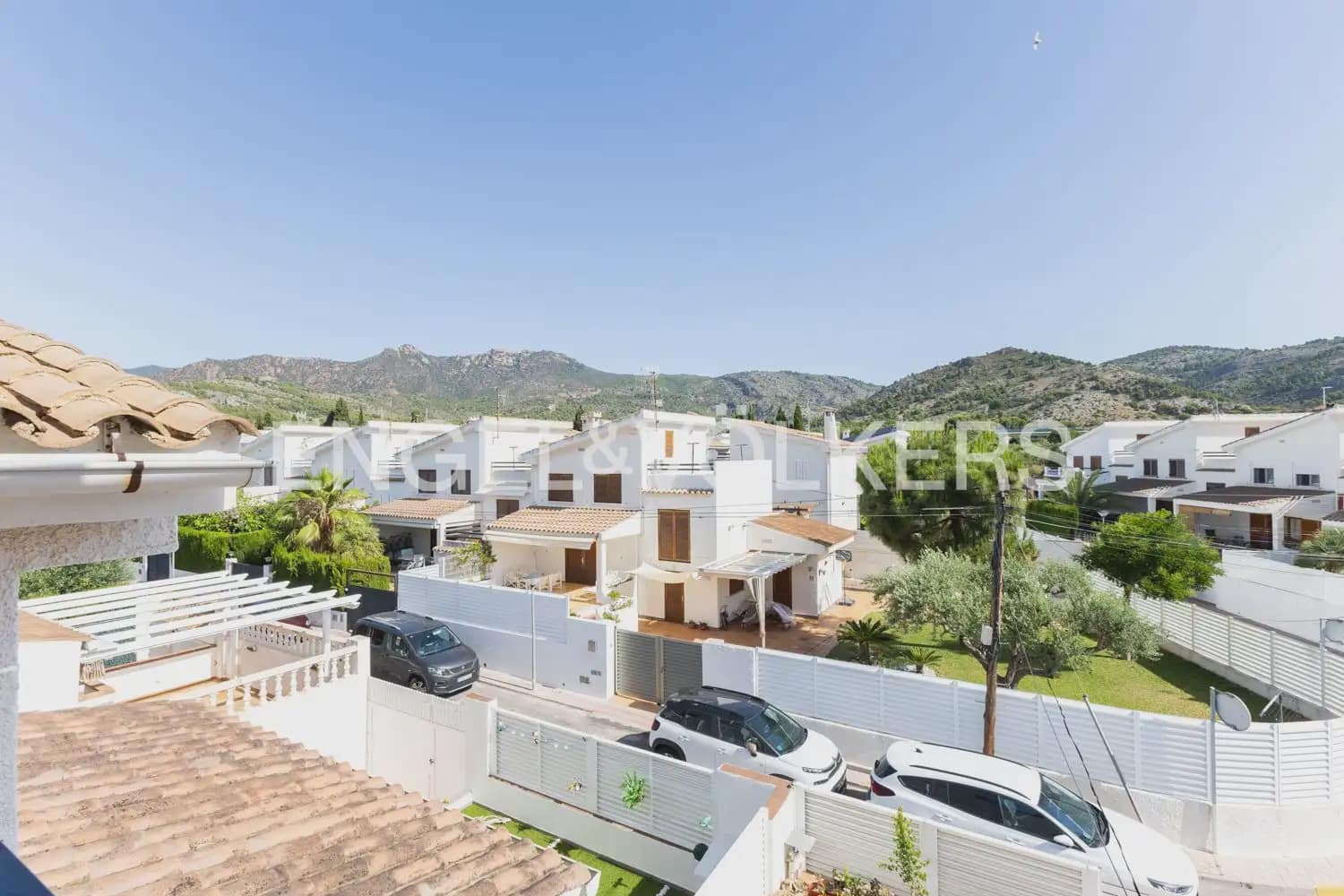 3 bedroom Semi-detached Villa for sale in Benicassim with pool garage - € 629,000 (Ref: 9924895)