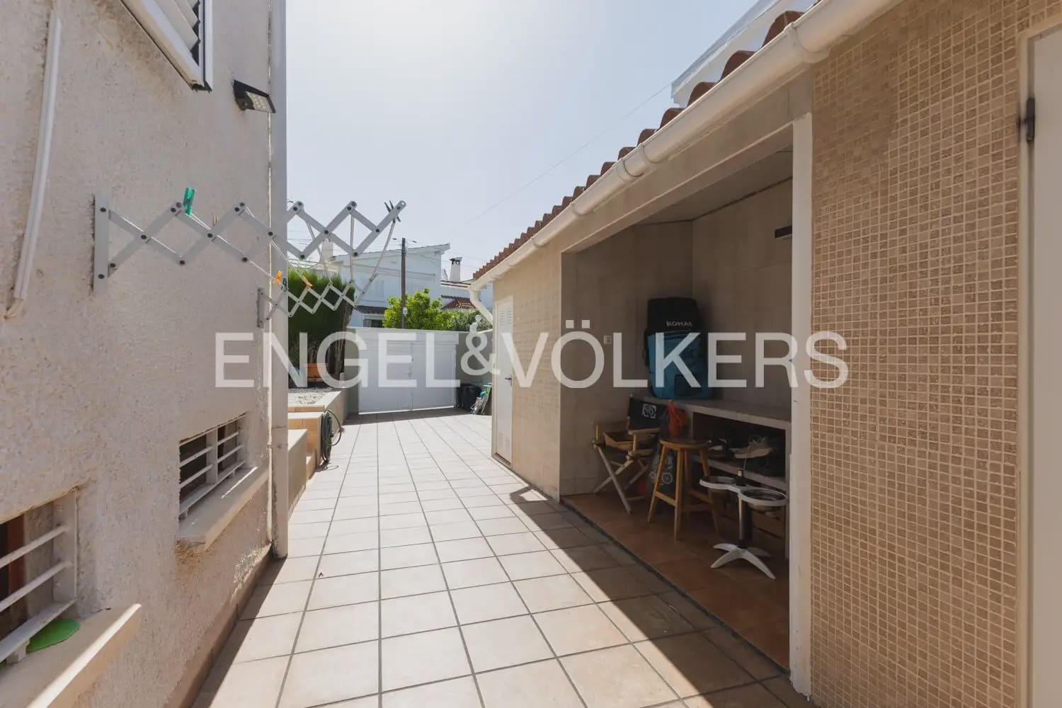 3 bedroom Semi-detached Villa for sale in Benicassim with pool garage - € 629,000 (Ref: 9924895)