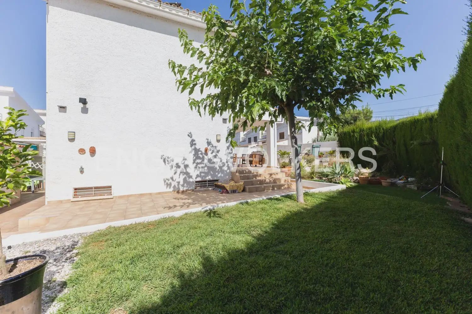 3 bedroom Semi-detached Villa for sale in Benicassim with pool garage - € 629,000 (Ref: 9924895)
