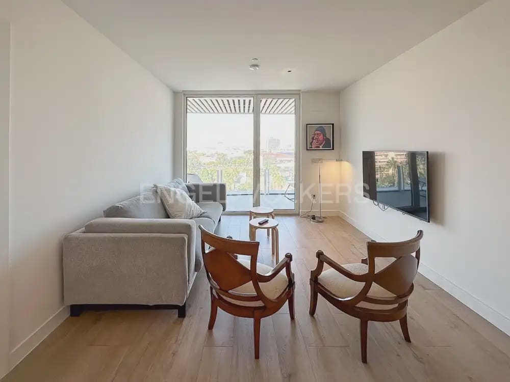 Appartement de 1 chambre à louer à Valence ville avec piscine garage - 1 600 € (Ref: 9925029)