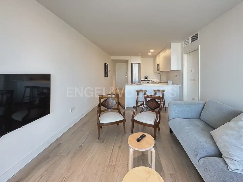 Appartement de 1 chambre à louer à Valence ville avec piscine garage - 1 600 € (Ref: 9925029)