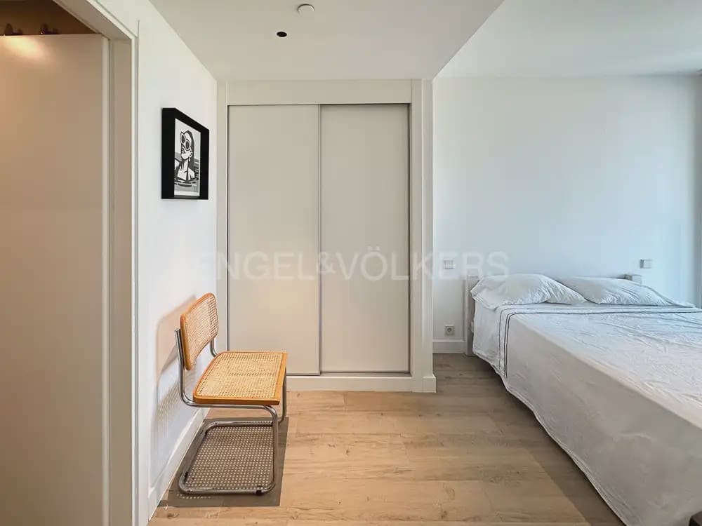 Appartement de 1 chambre à louer à Valence ville avec piscine garage - 1 600 € (Ref: 9925029)