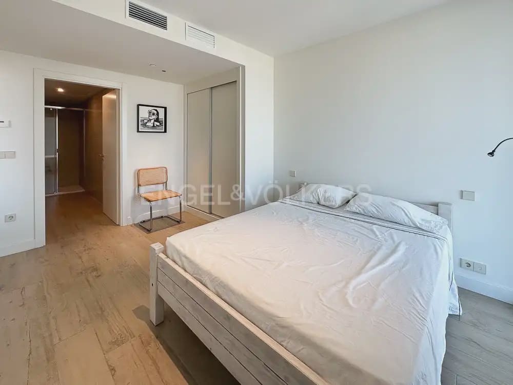 Appartement de 1 chambre à louer à Valence ville avec piscine garage - 1 600 € (Ref: 9925029)