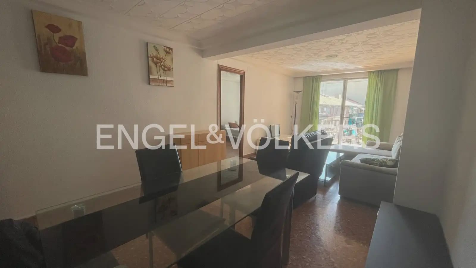 4 sovrum Lägenhet att hyra i Valencia stad - 1 600 € (Ref: 9925030)