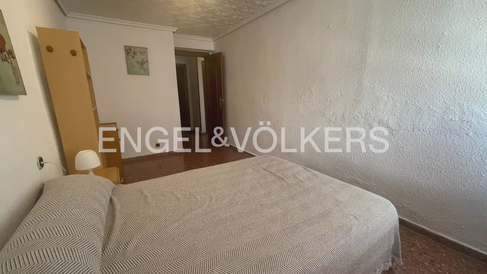 4 sovrum Lägenhet att hyra i Valencia stad - 1 600 € (Ref: 9925030)