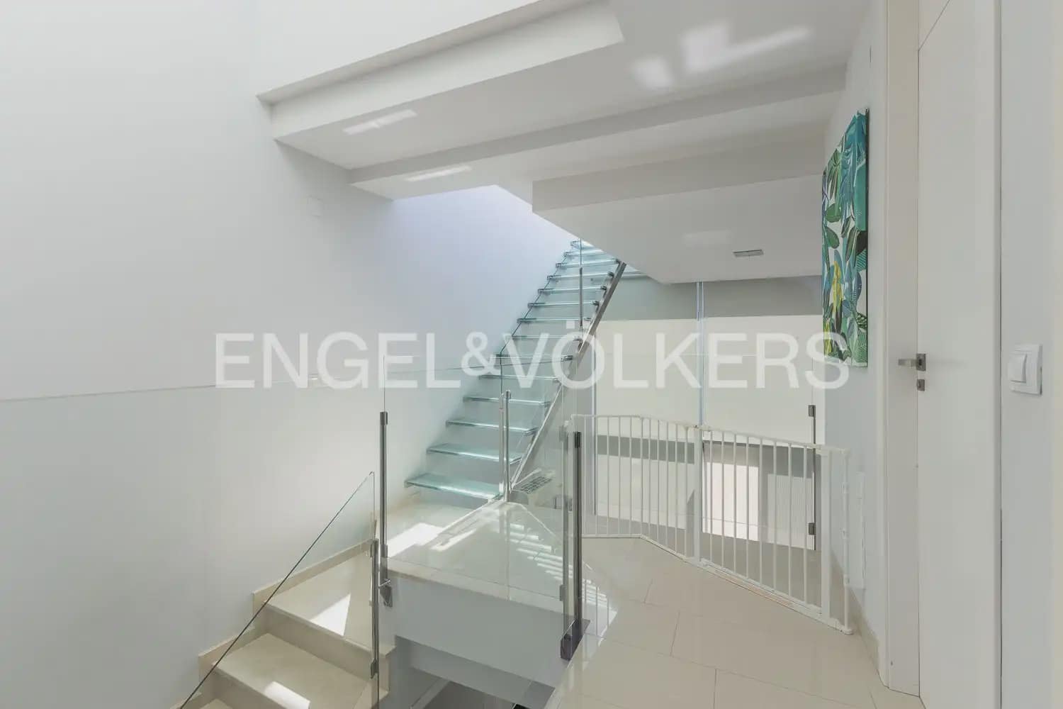 4 quarto Apartamento para arrendar em Denia com piscina garagem - 2 500 € (Ref: 9925032)