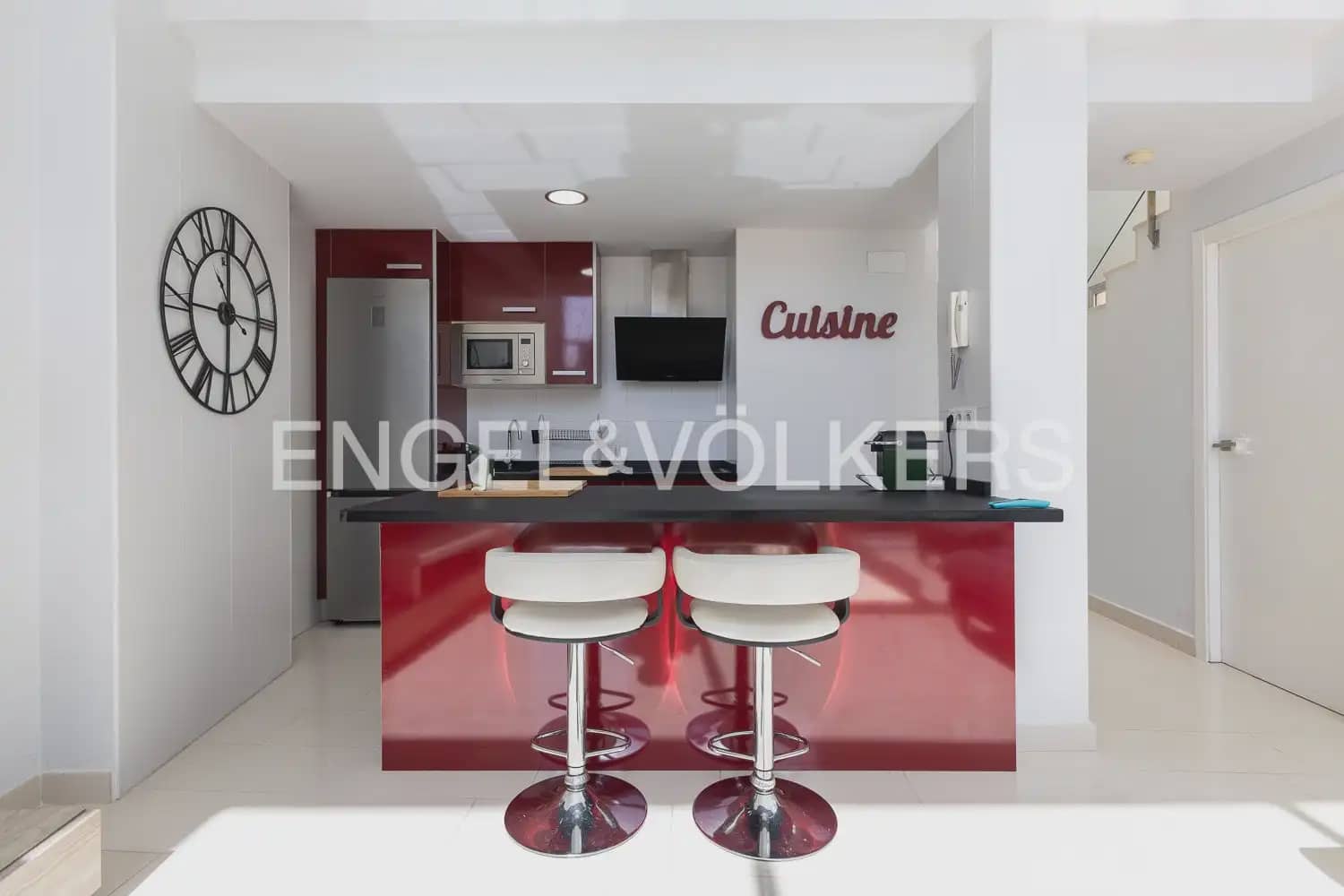 4 quarto Apartamento para arrendar em Denia com piscina garagem - 2 500 € (Ref: 9925032)