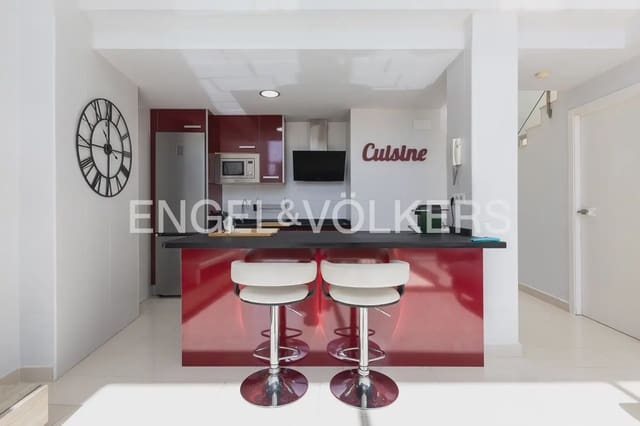 4 quarto Apartamento para arrendar em Las Rotas / Les Rotes, Dénia com piscina garagem - 2 500 € (Ref: 9925032)