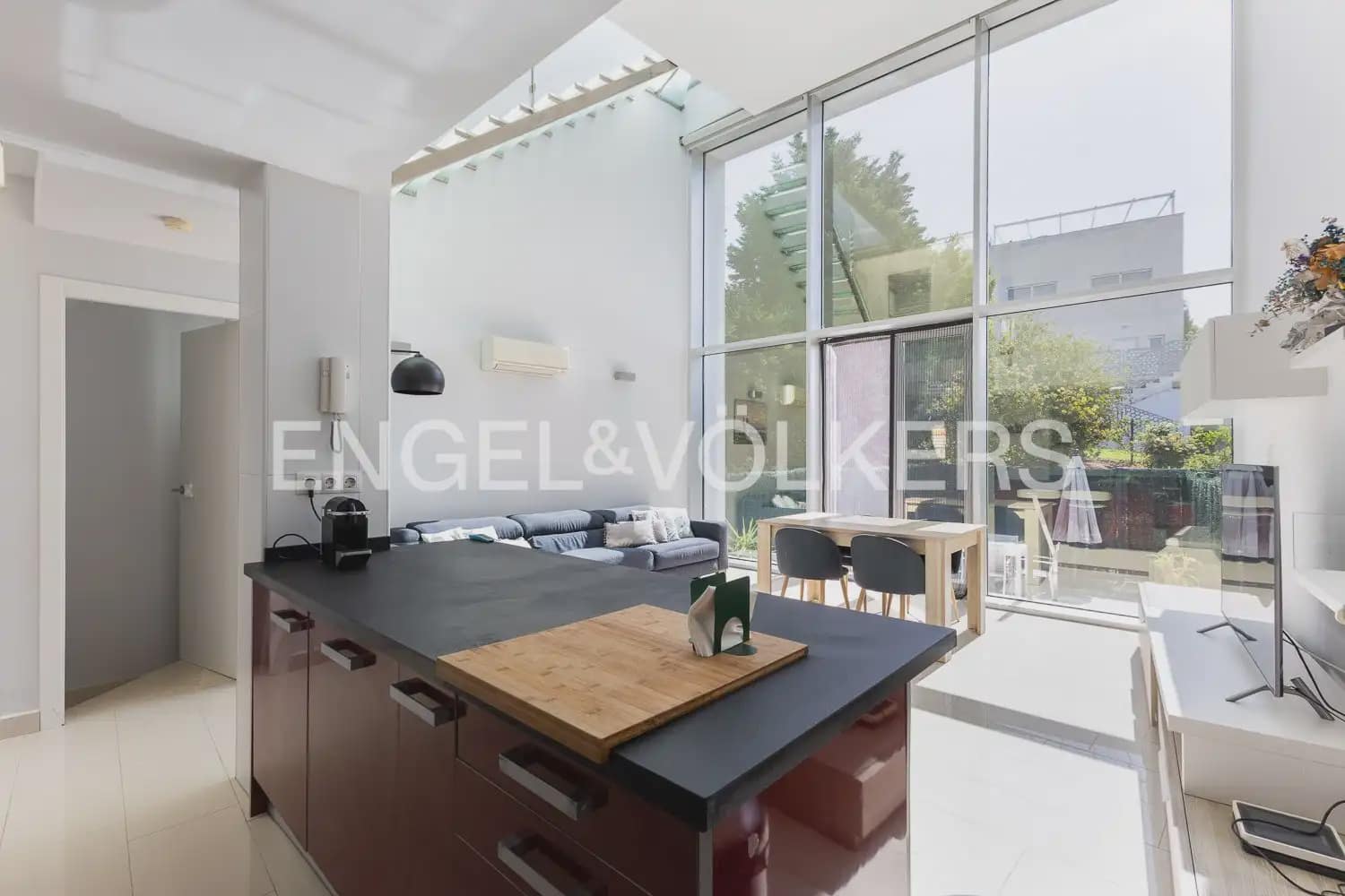 4 quarto Apartamento para arrendar em Denia com piscina garagem - 2 500 € (Ref: 9925032)