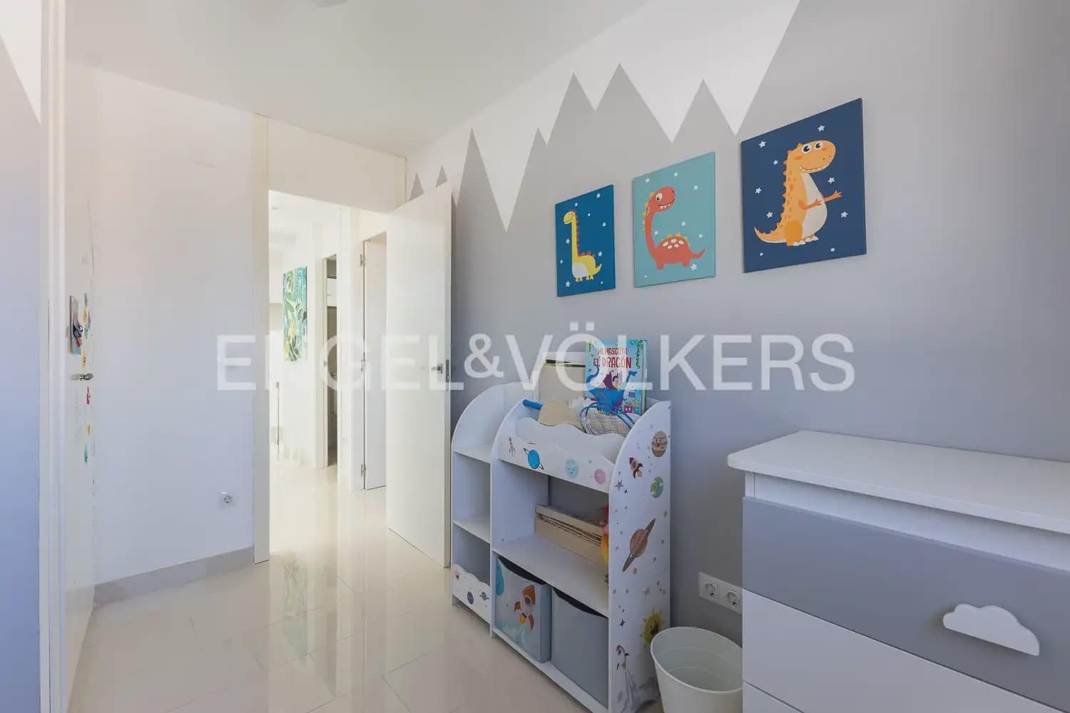4 quarto Apartamento para arrendar em Denia com piscina garagem - 2 500 € (Ref: 9925032)