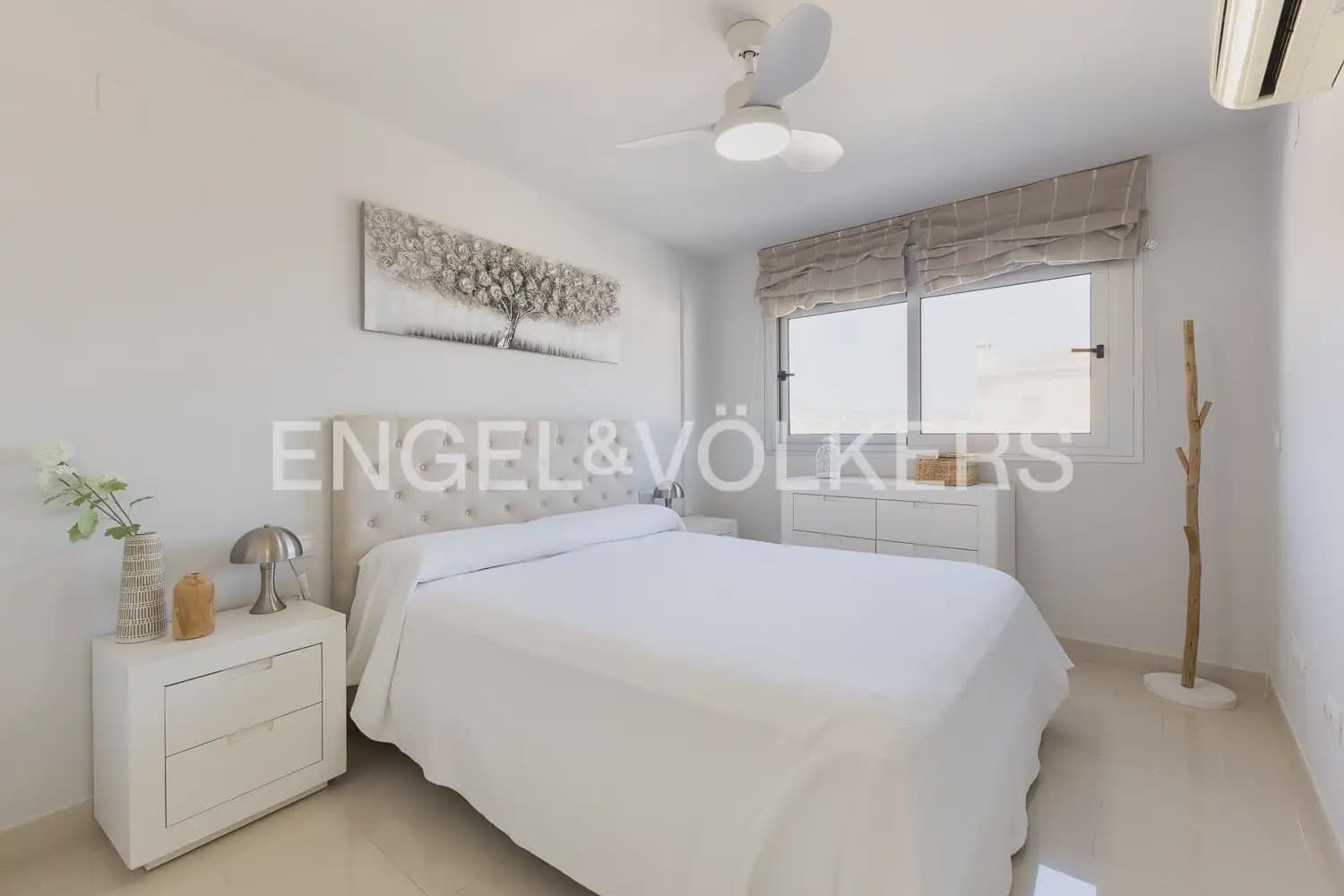 4 quarto Apartamento para arrendar em Denia com piscina garagem - 2 500 € (Ref: 9925032)