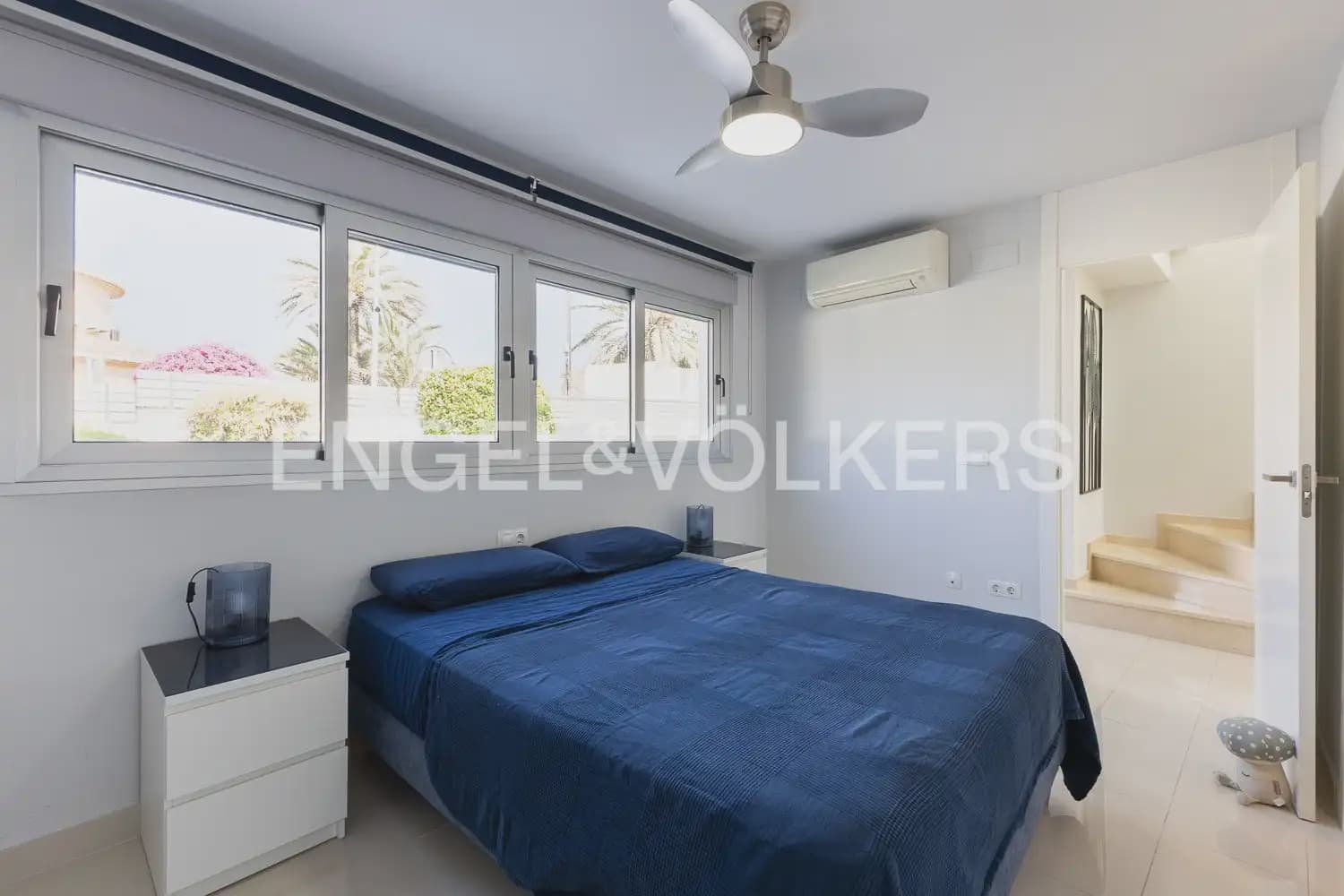 4 quarto Apartamento para arrendar em Denia com piscina garagem - 2 500 € (Ref: 9925032)