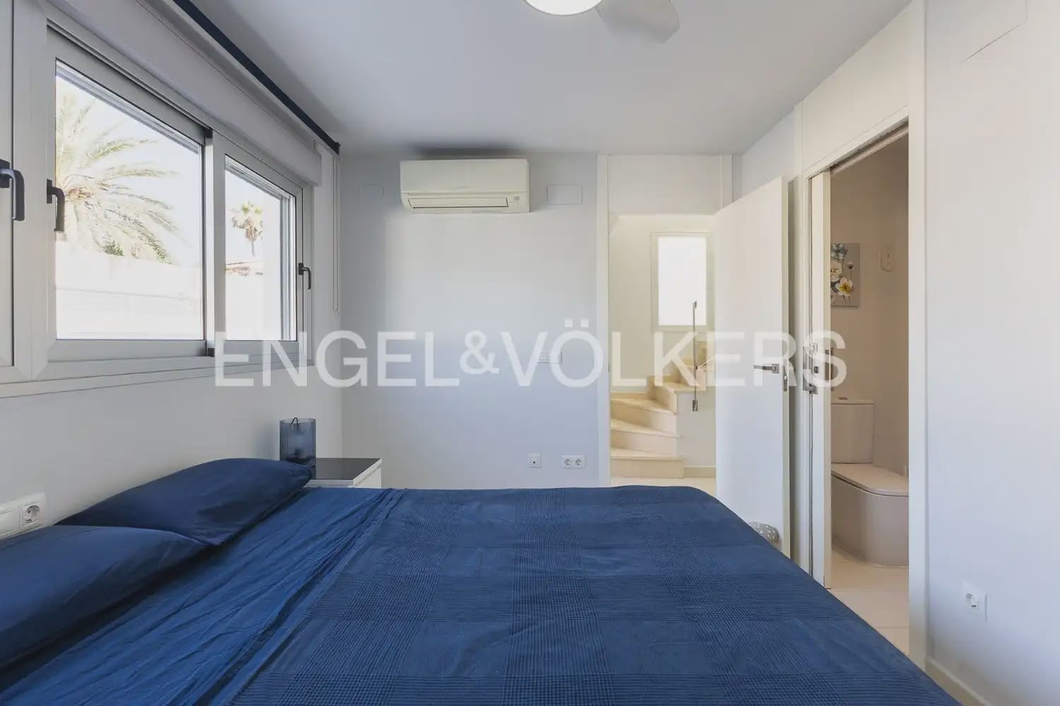 4 quarto Apartamento para arrendar em Denia com piscina garagem - 2 500 € (Ref: 9925032)
