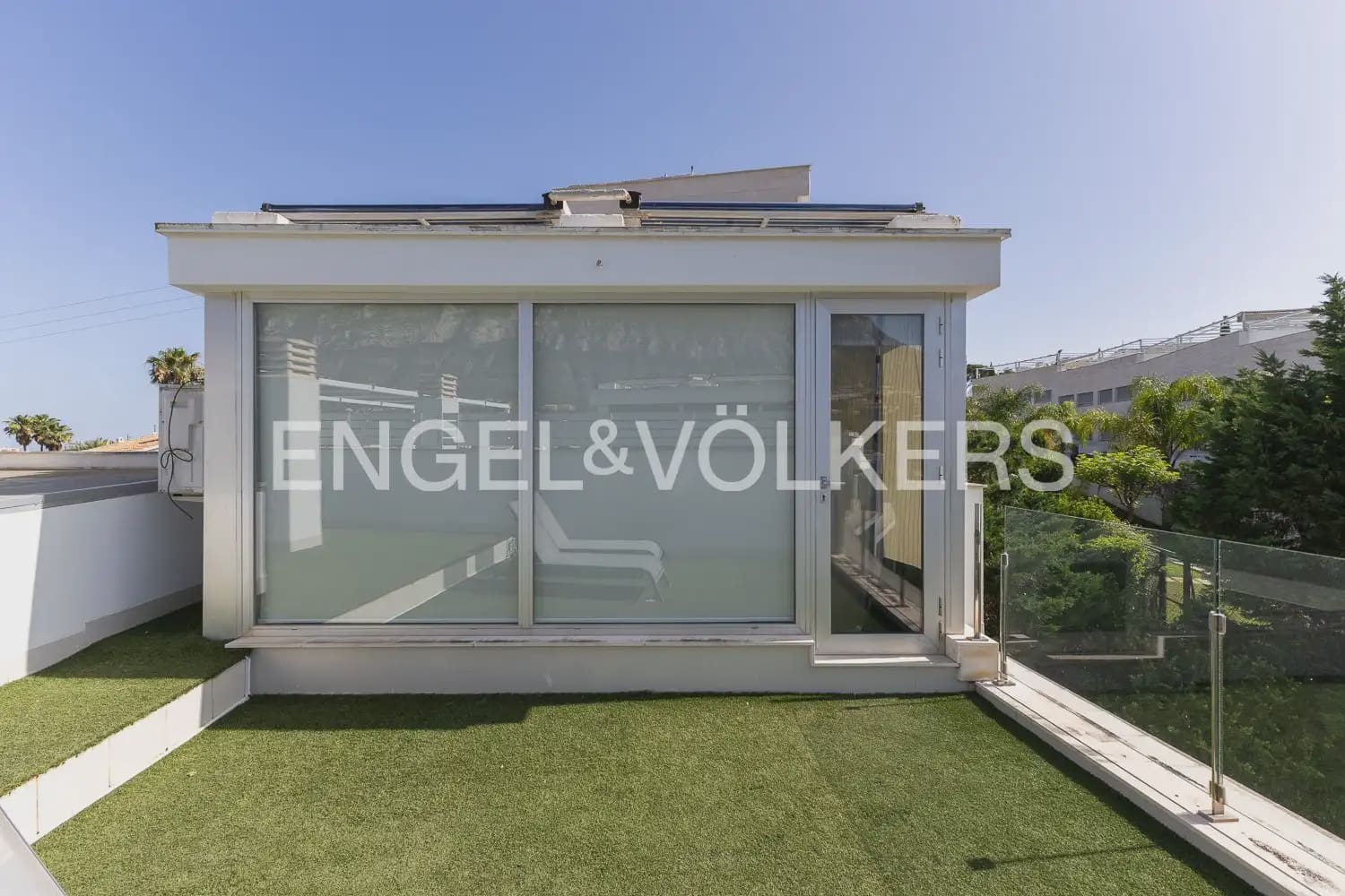 4 quarto Apartamento para arrendar em Denia com piscina garagem - 2 500 € (Ref: 9925032)