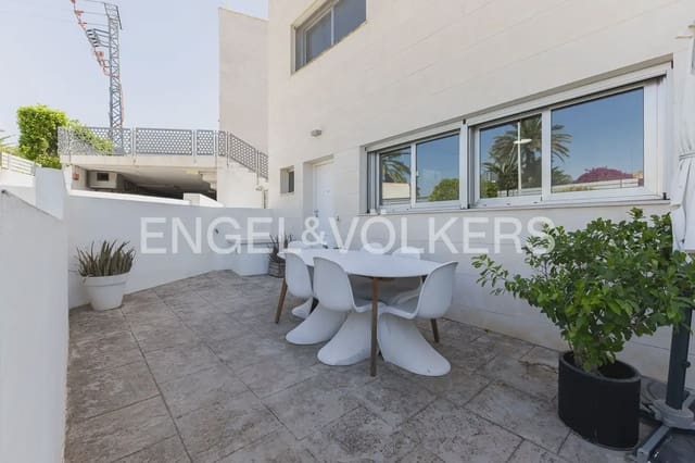 4 quarto Apartamento para arrendar em Las Rotas / Les Rotes, Dénia com piscina garagem - 2 500 € (Ref: 9925032)
