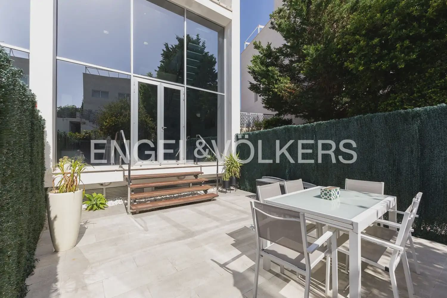 4 quarto Apartamento para arrendar em Denia com piscina garagem - 2 500 € (Ref: 9925032)