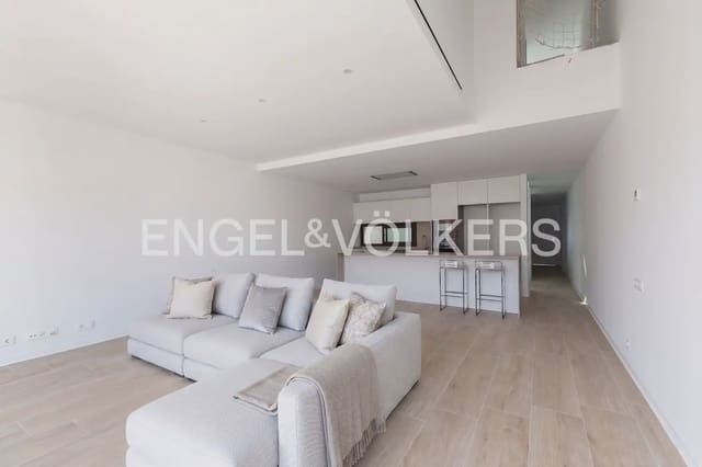 Villa/Maison Mitoyenne de 4 chambres à louer à Rocafort avec piscine garage - 2 600 € (Ref: 9925192)