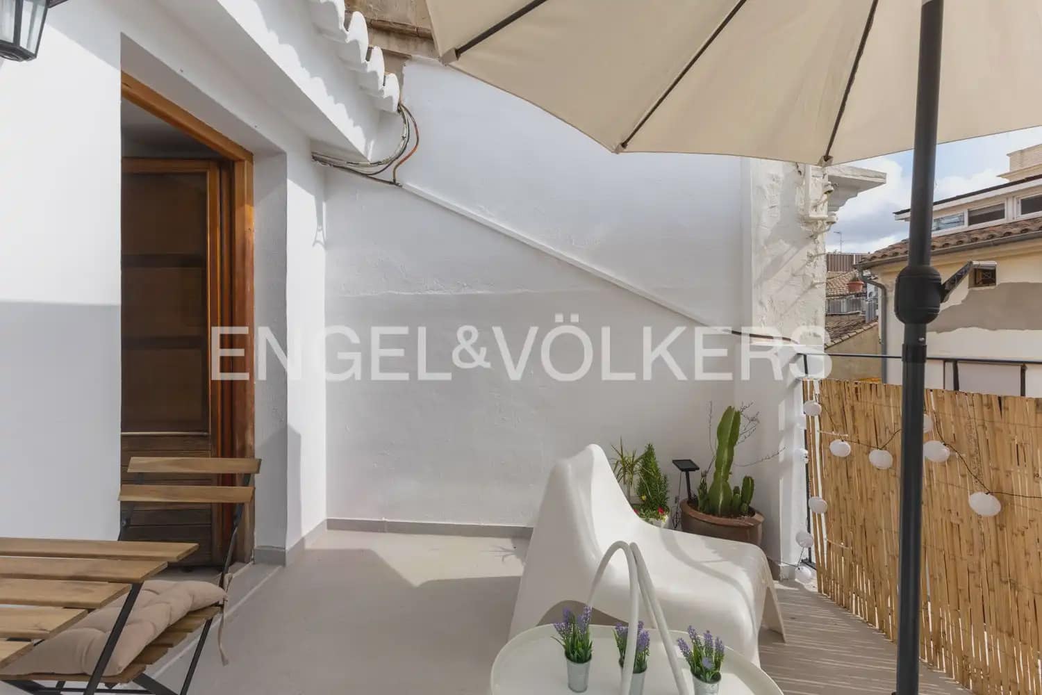 1 quarto Apartamento para arrendar em Valencia cidade - 1 700 € (Ref: 9926341)