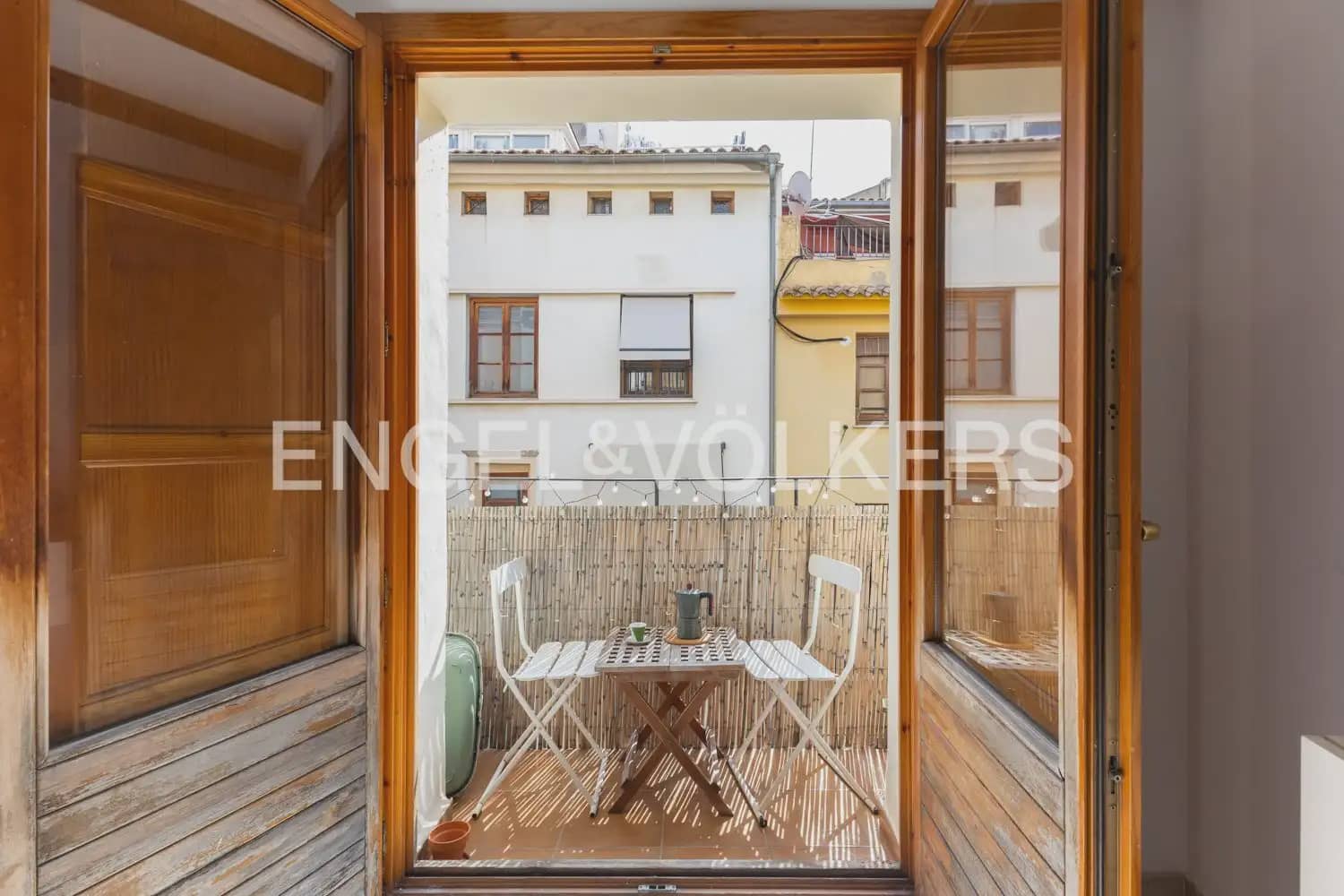 1 quarto Apartamento para arrendar em Valencia cidade - 1 700 € (Ref: 9926341)