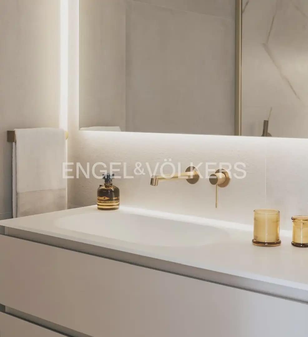 1 quarto Apartamento para arrendar em Valencia cidade - 1 700 € (Ref: 9926343)