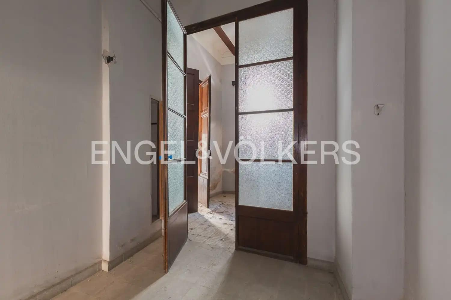 10 bedroom Townhouse for sale in Sueca - € 350,000 (Ref: 9926345)